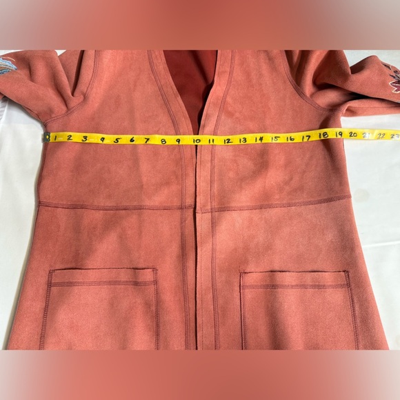 CACTUS + PEARL Women's Rust red Embroidered sleeve faux suede Jacket size S - Picture 11 of 12
